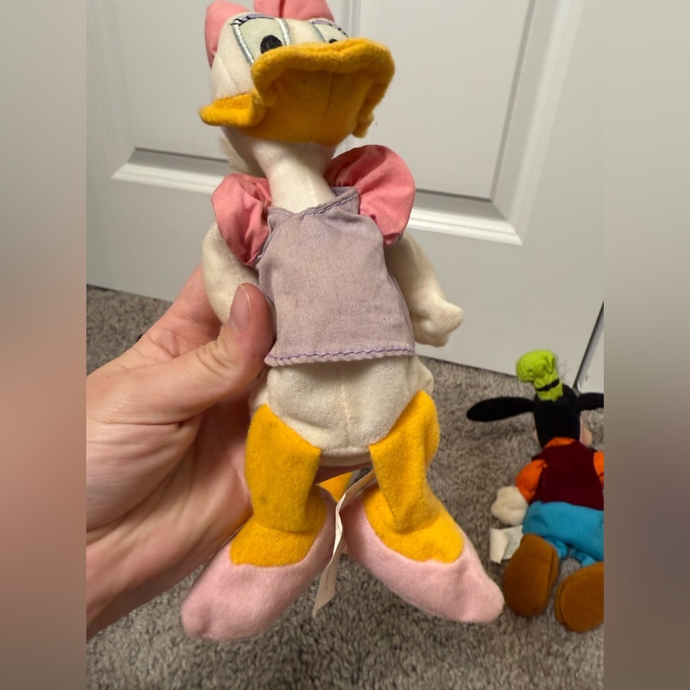 Mickey & Friends Disney Vintage beanie plushies - Picture 8 of 9
